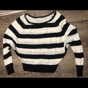 AMERICAN EAGLE STRIPED CROPPED SWEATER